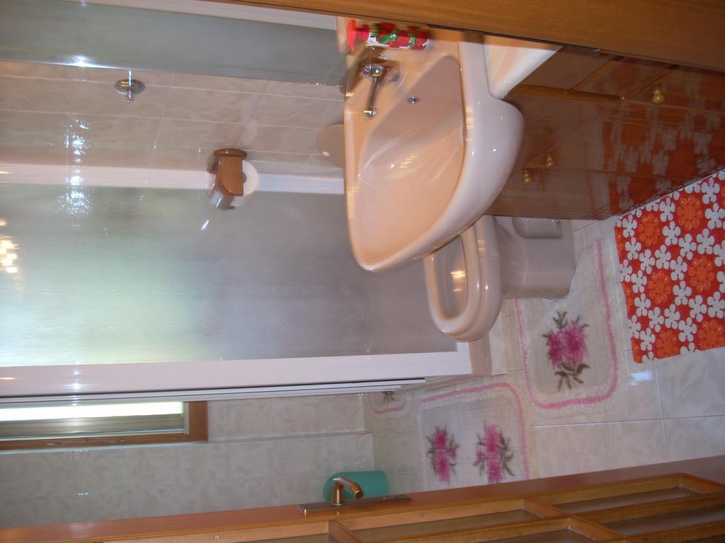 Bed And Breakfast Al Laghetto Базовицца Экстерьер фото